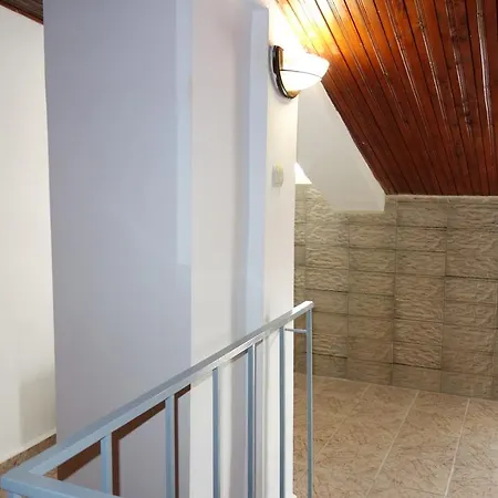 Maisonette *